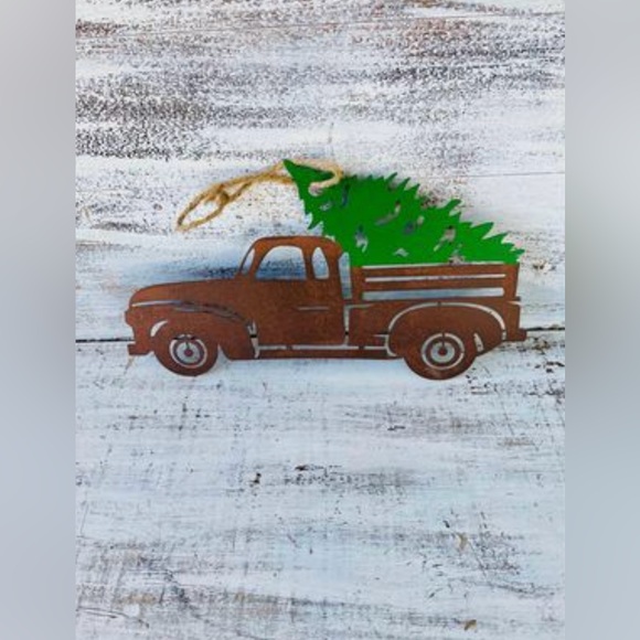 *Hanging Rusty Metal Truck - Picture 10 of 10